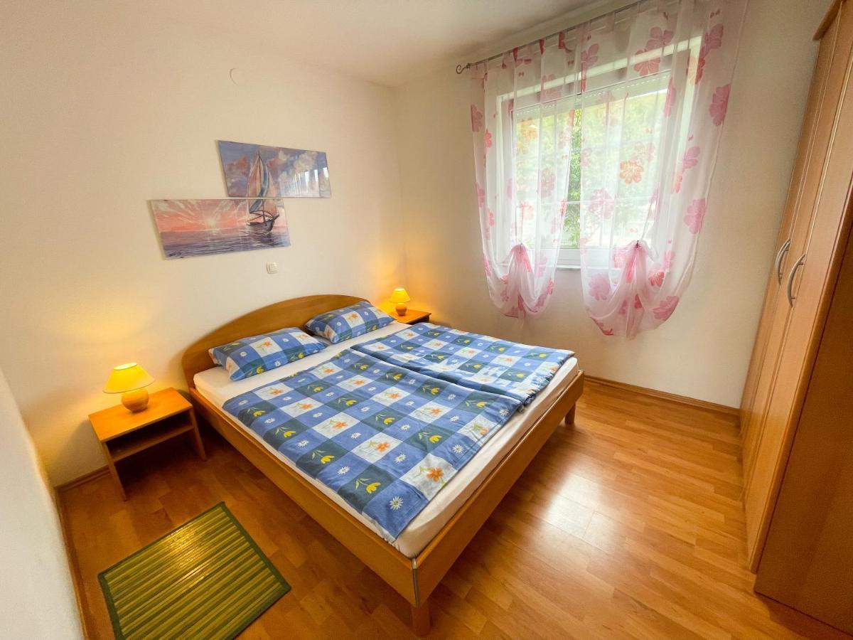 Apartmani Toni Dramalj Exterior foto